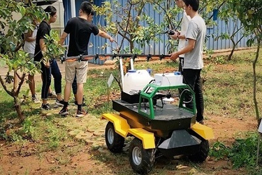 Autonomous Navigation Pesticide Spraying Robot
